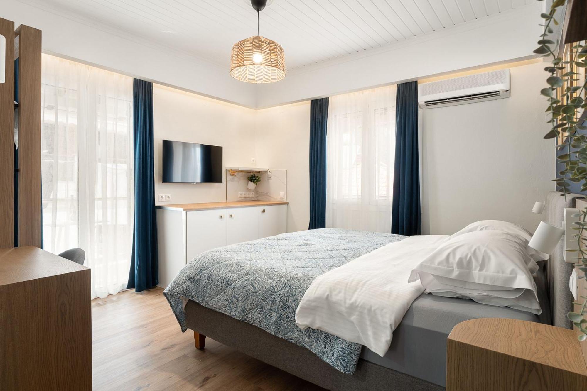 Captain'S Seafront Apartments 니드리 외부 사진