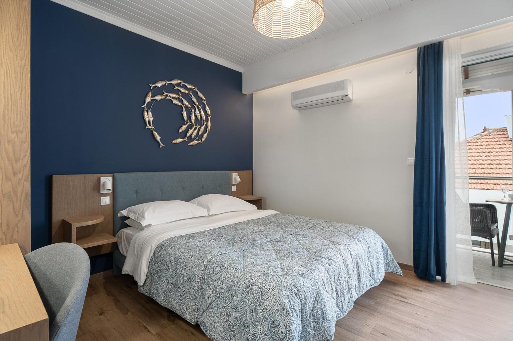 Captain'S Seafront Apartments 니드리 외부 사진